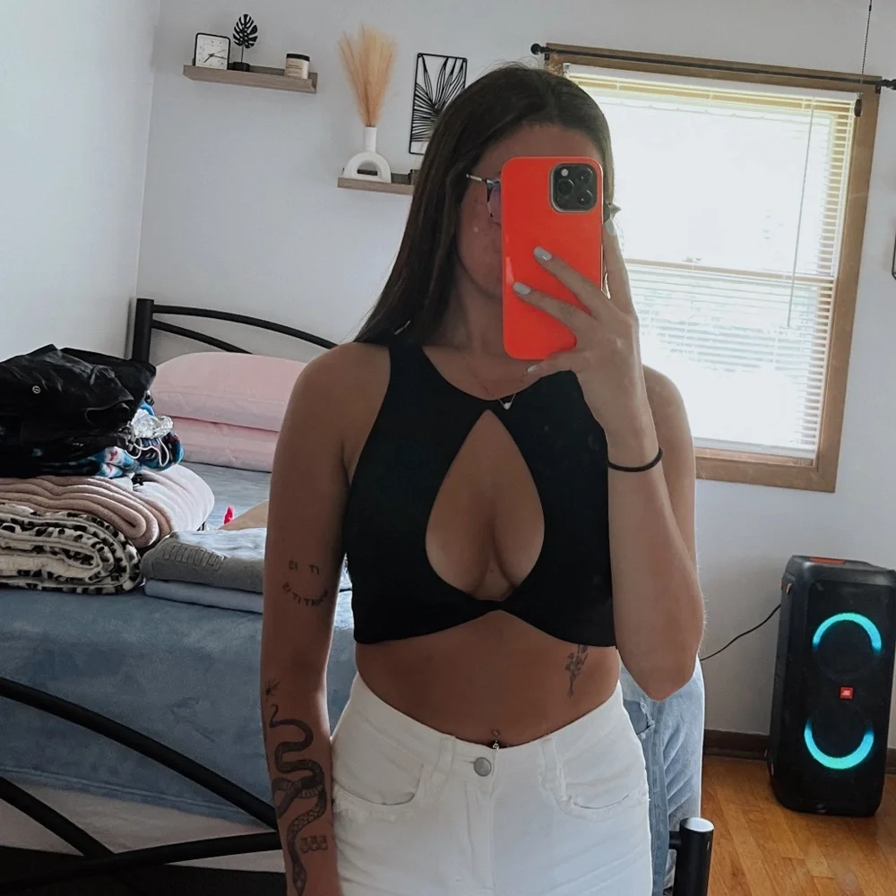 tank - Picture 1 of 3